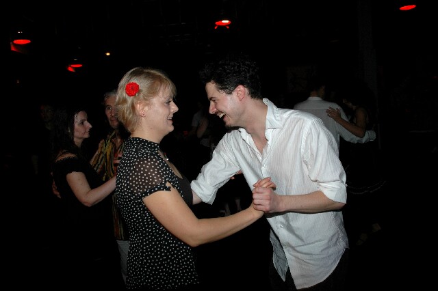 min 2007 11 10 fous swing 433